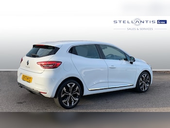 Used Renault Clio 2021 for sale - 76586428: Photo