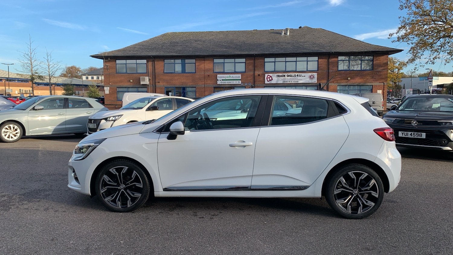 Used Renault Clio 2021 for sale - 76586428: Photo 6