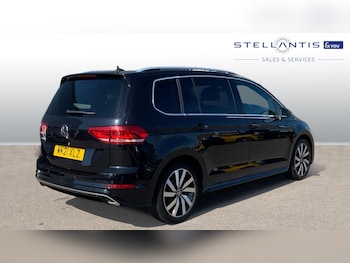 Used Volkswagen Touran 2021 for sale - 76021580: Photo