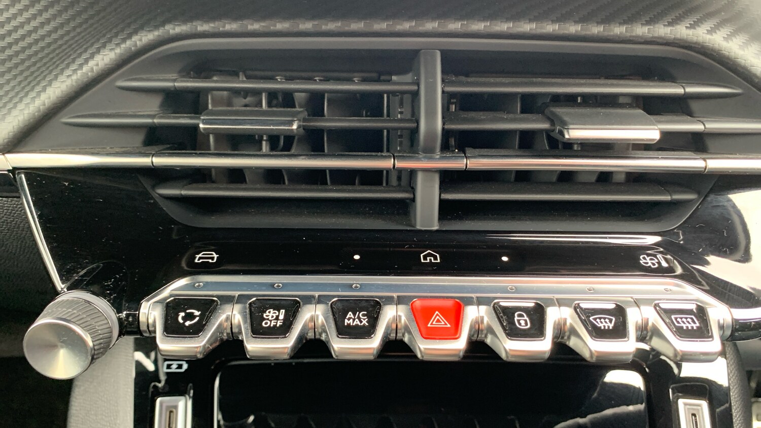 Used Peugeot 208 2024 for sale - 76419750: Photo 33