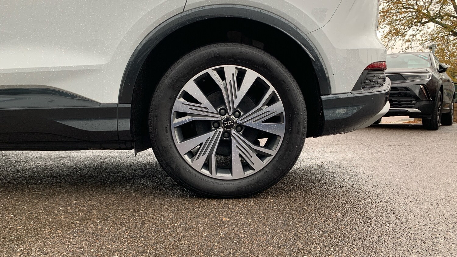 Used Audi Q4 e-tron 2024 for sale - 76458407: Photo 15