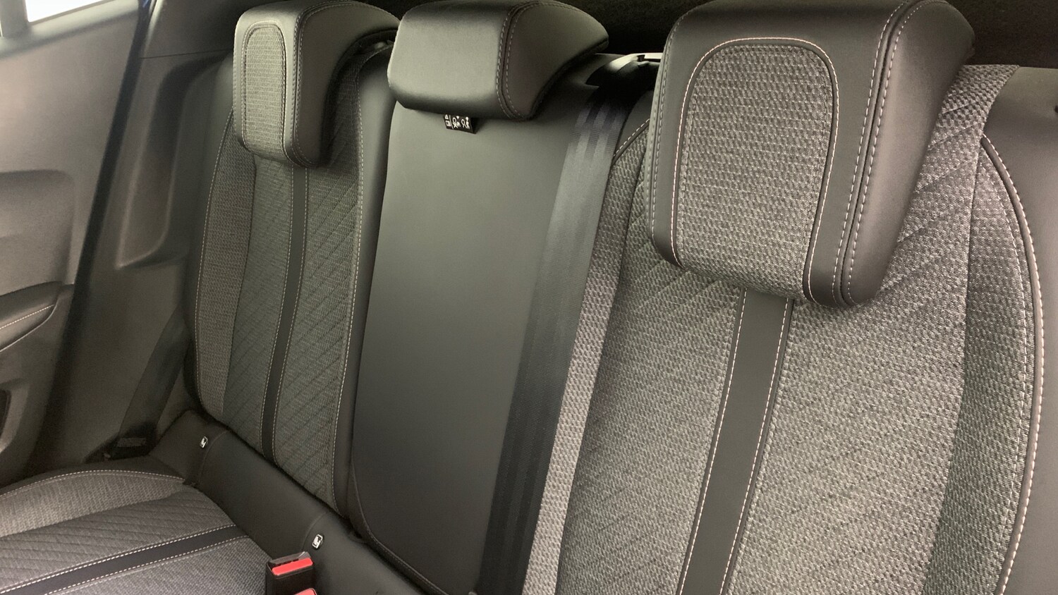 Used Peugeot 2008 2024 for sale - 77427044: Photo 8