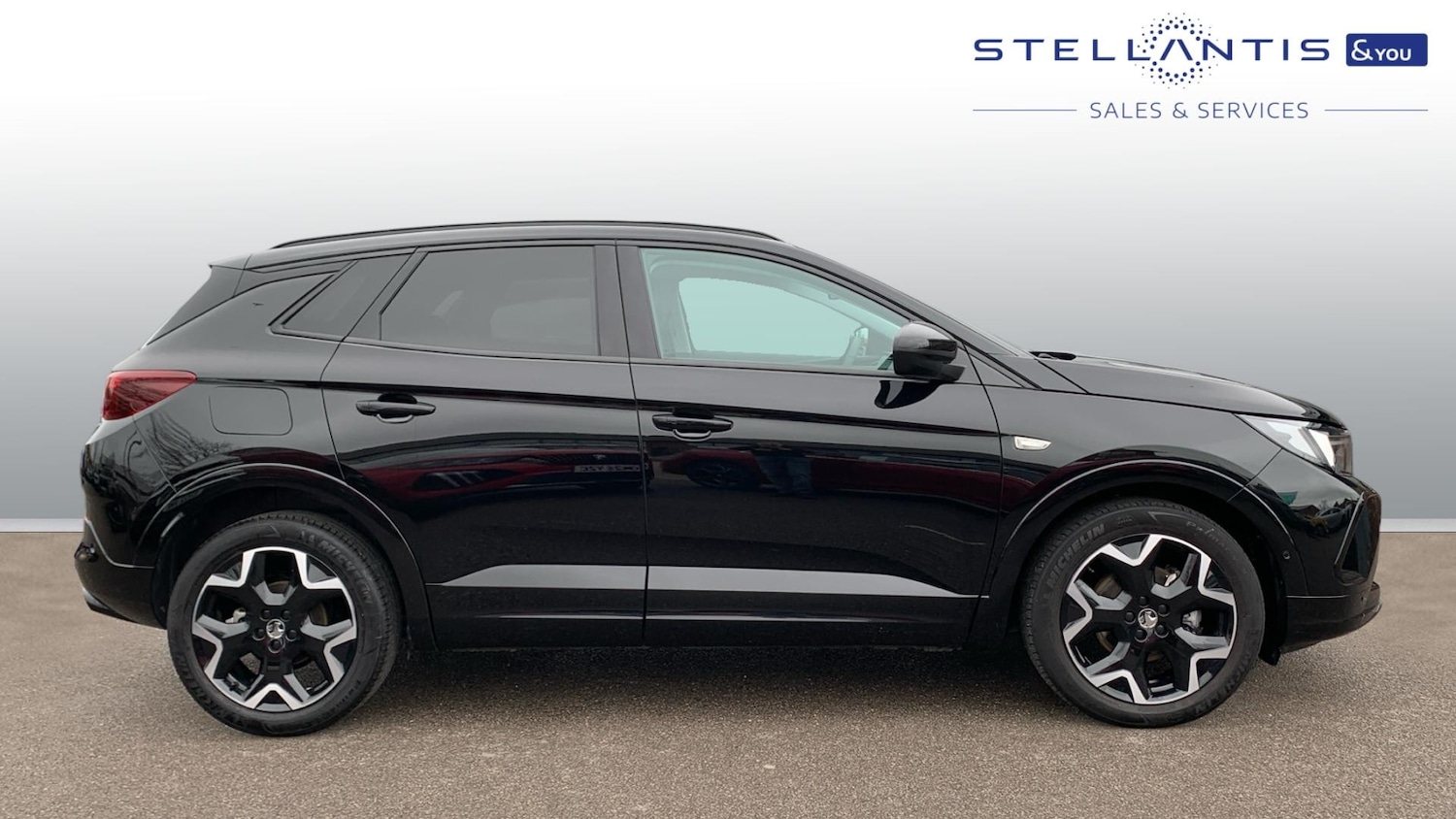 Used Vauxhall Grandland 2024 for sale - 77497978: Photo 2