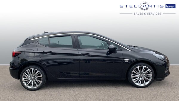 Used Vauxhall Astra 2021 for sale - 76153989: Photo 2