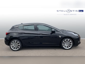 Used Vauxhall Astra 2021 for sale - 76153989: Photo 2