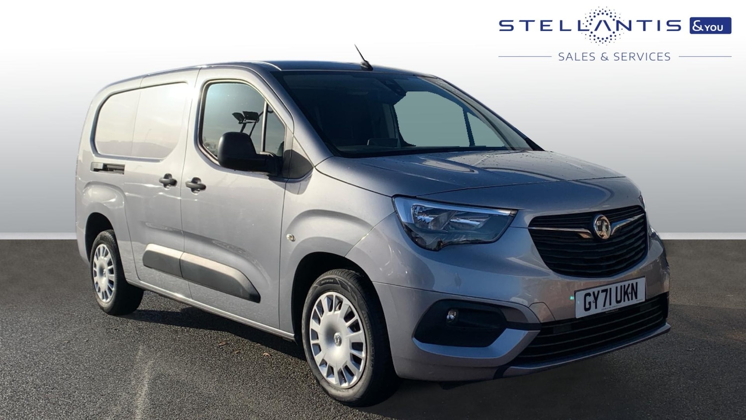 Used Vauxhall Combo 2021 for sale - 77132436: Photo 1