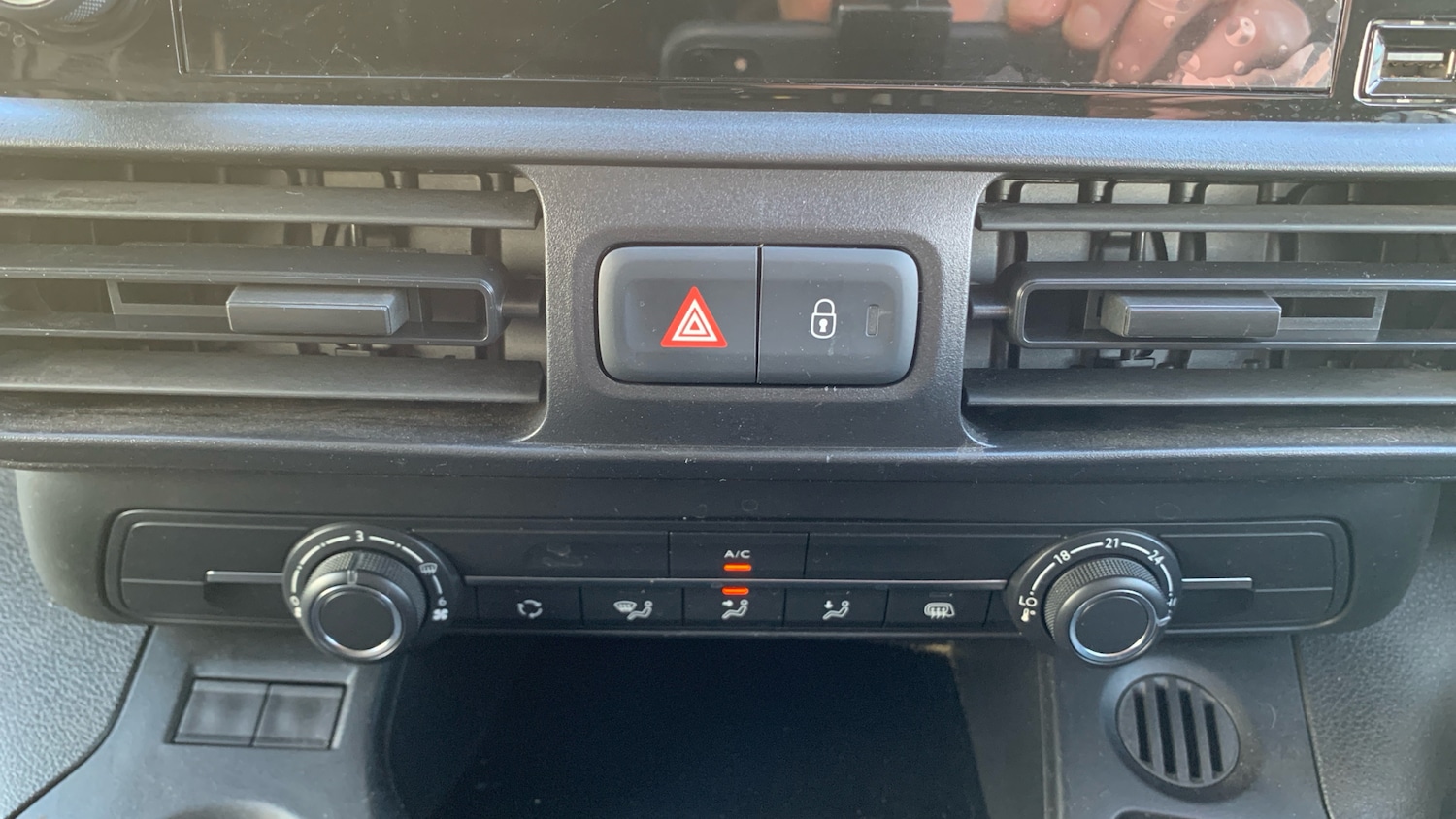 Used Vauxhall Combo 2021 for sale - 77132436: Photo 34