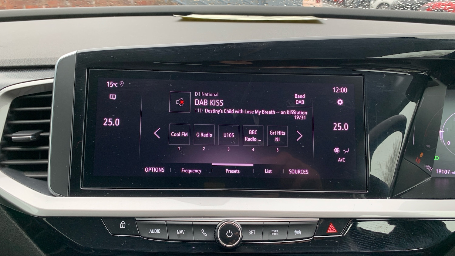 Used Vauxhall Grandland 2023 for sale - 76447015: Photo 31