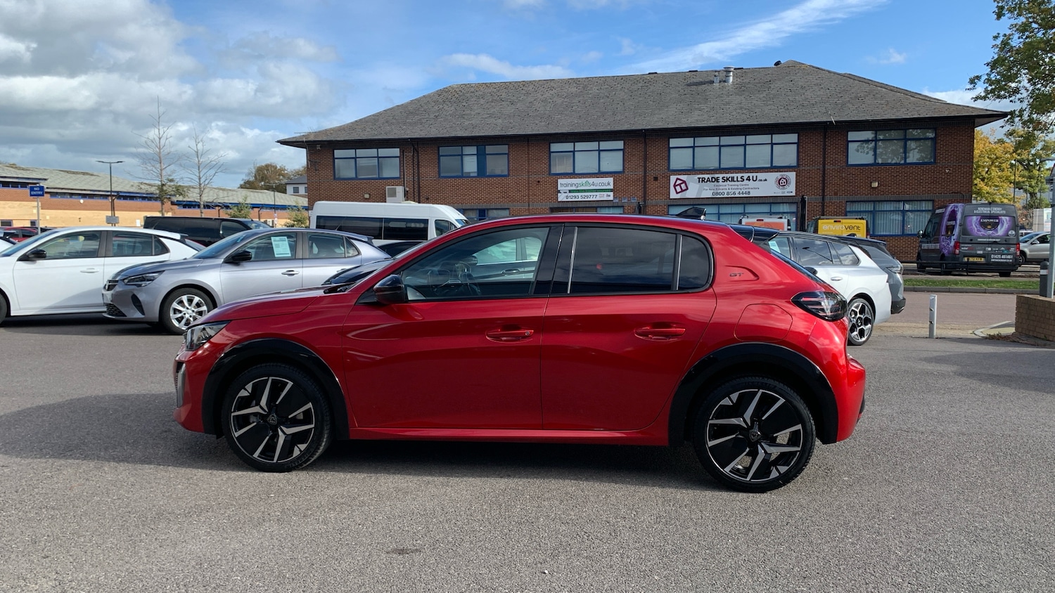 Used Peugeot 208 2024 for sale - 76389574: Photo 6