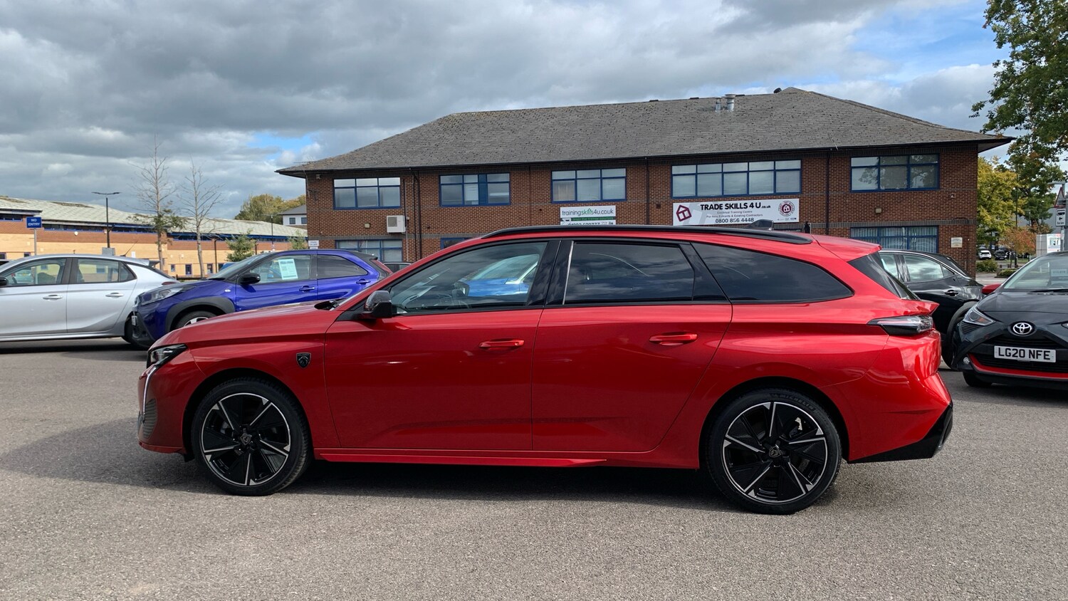 Used Peugeot 308 SW 2024 for sale - 76153990: Photo 6