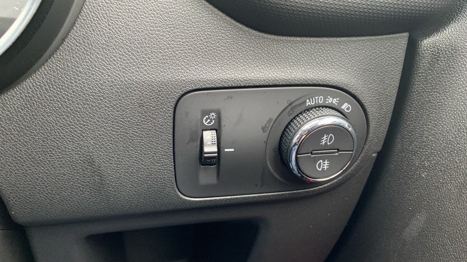 Used Vauxhall Crossland 2023 for sale - 76372226: Photo 18