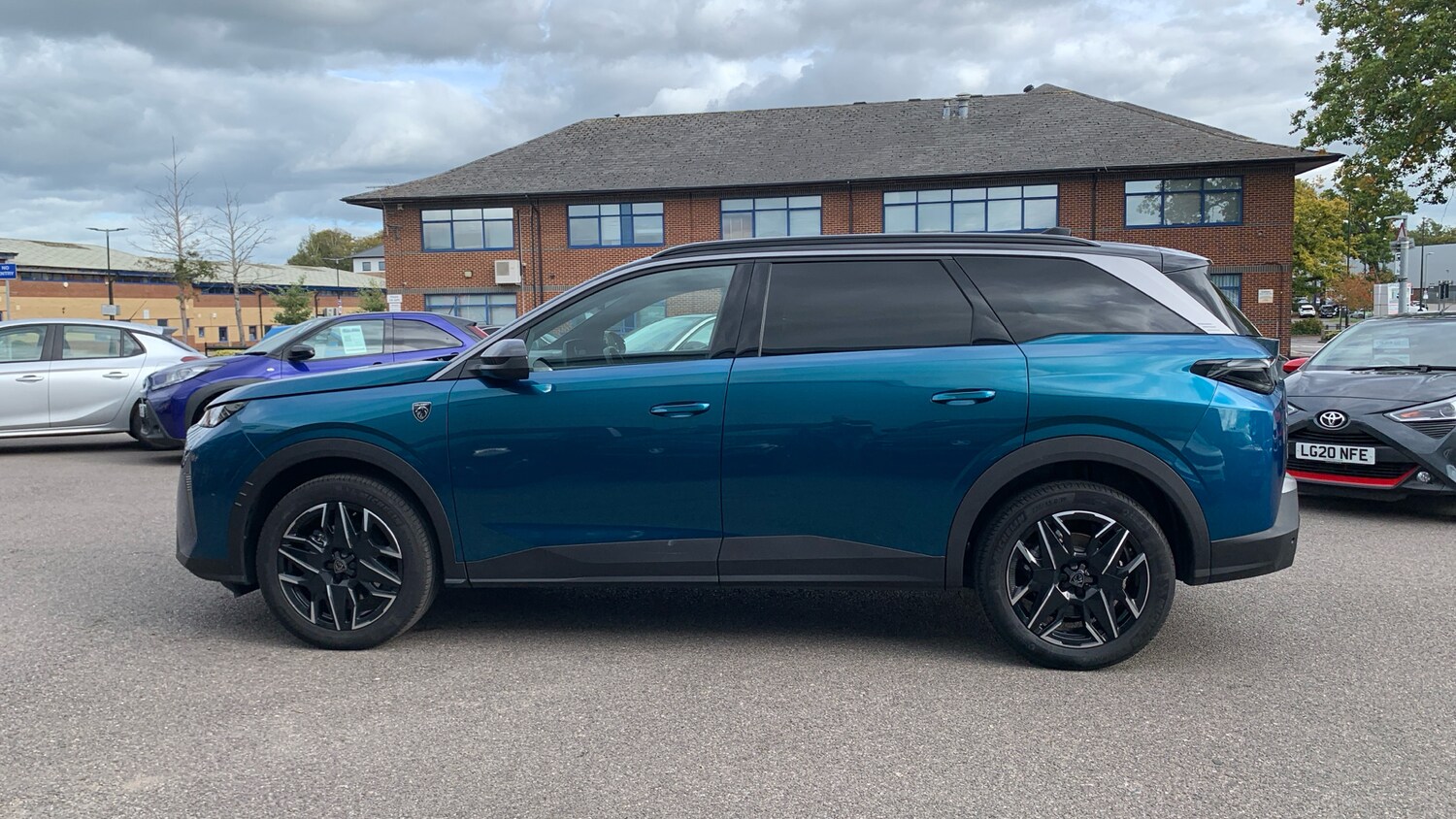 Used Peugeot 5008 2025 for sale - 76285186: Photo 6