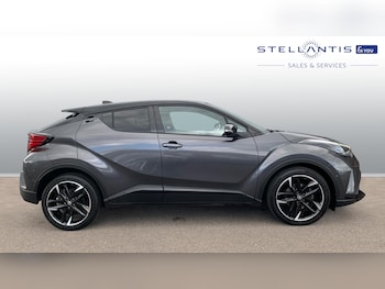 Used Toyota C-HR 2022 for sale - 75979437: Photo