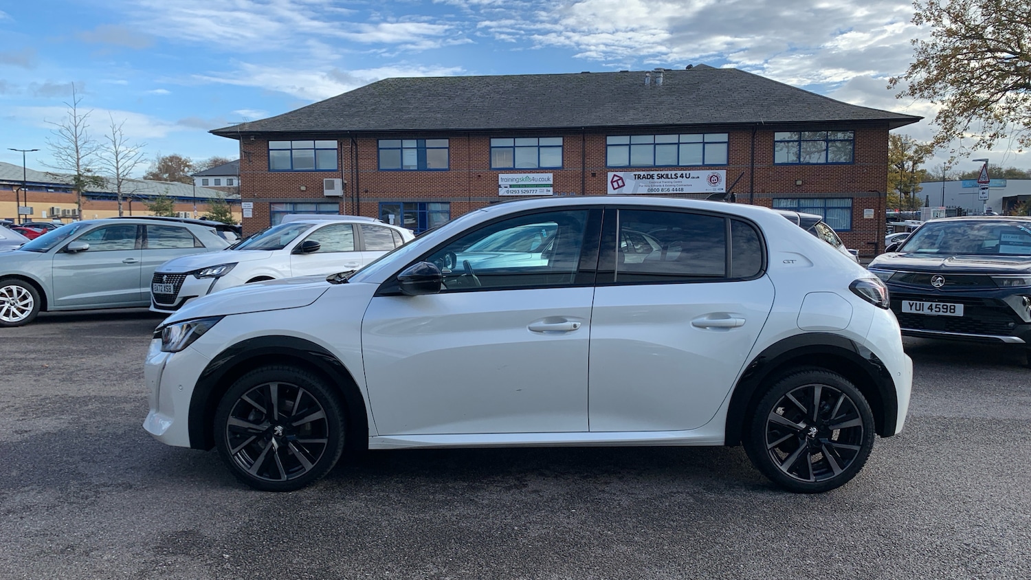 Used Peugeot 208 2022 for sale - 76586424: Photo 6