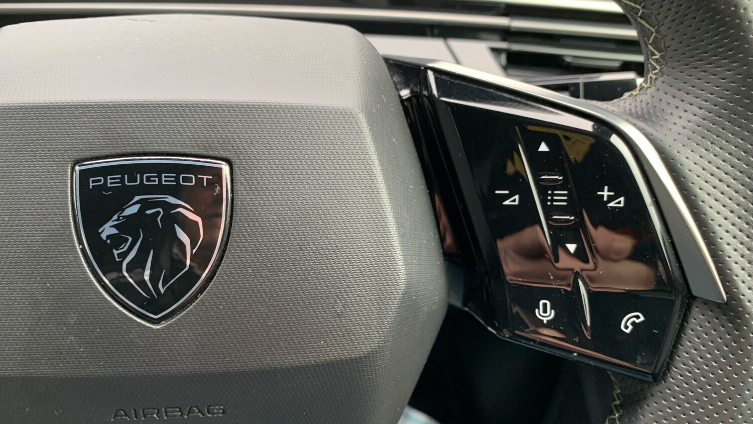 Used Peugeot 3008 2024 for sale - 77412829: Photo 25