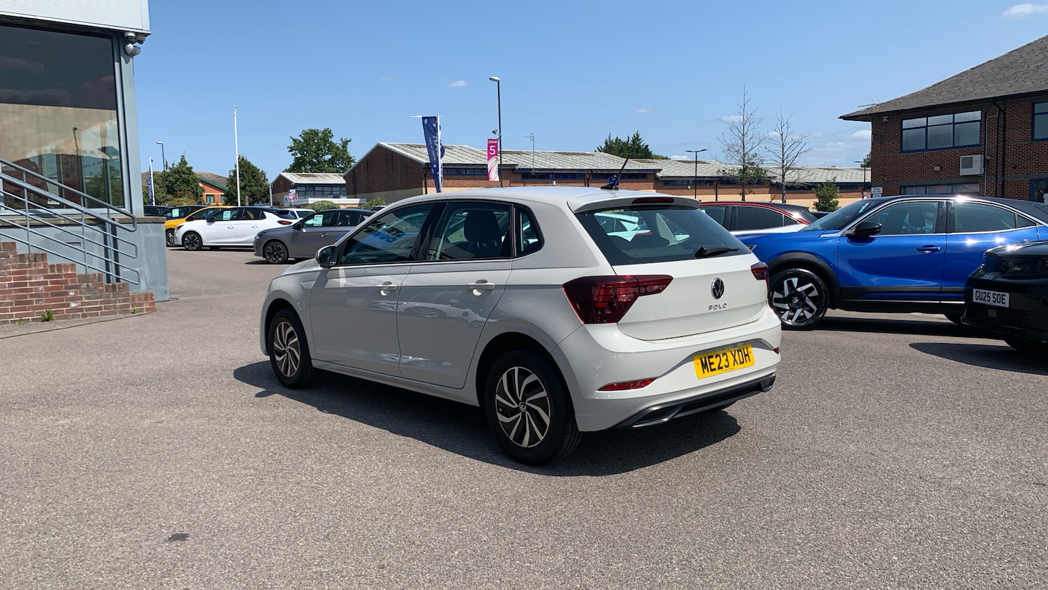 Vehicle 5