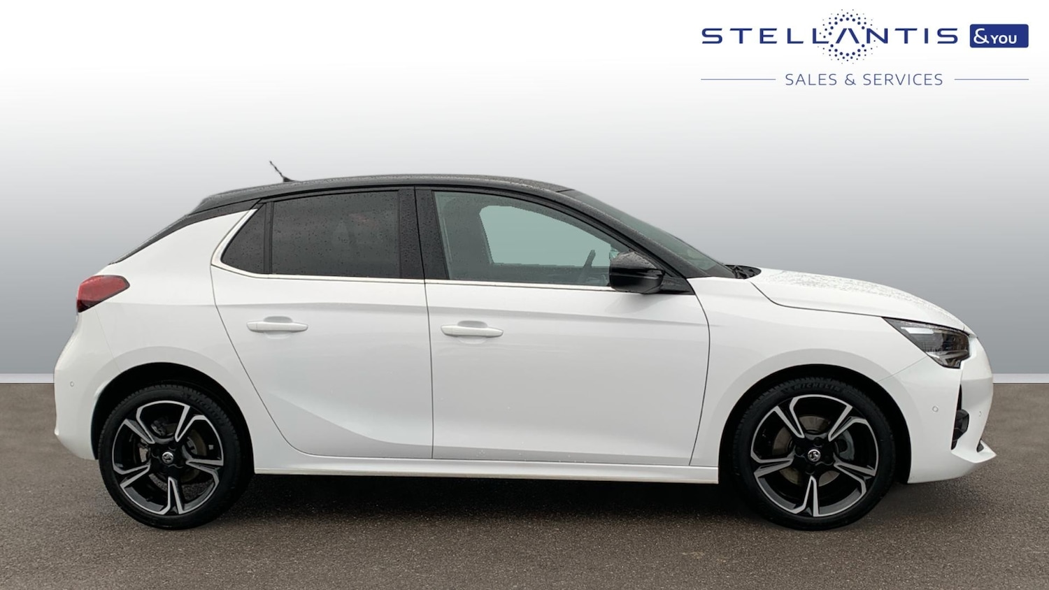 Used Vauxhall Corsa 2022 for sale - 77102471: Photo 2