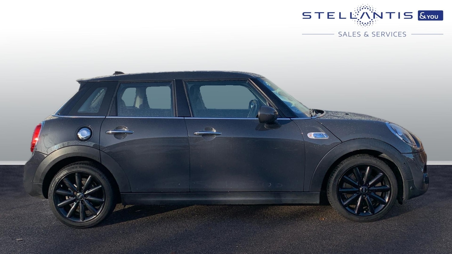 Used MINI Hatch 2018 for sale - 76772567: Photo 2