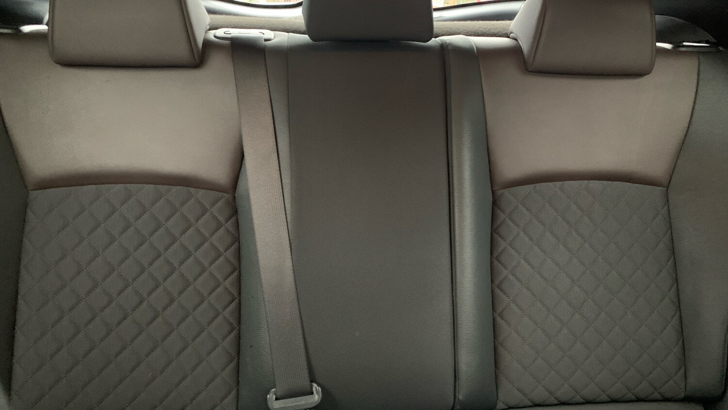 Used Toyota C-HR 2018 for sale - 76759965: Photo 26