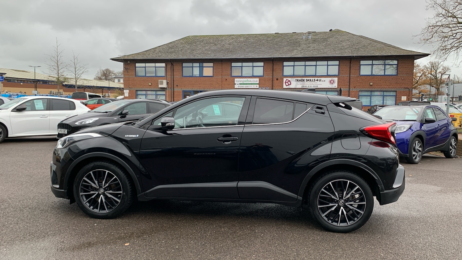 Used Toyota C-HR 2018 for sale - 76759965: Photo 7