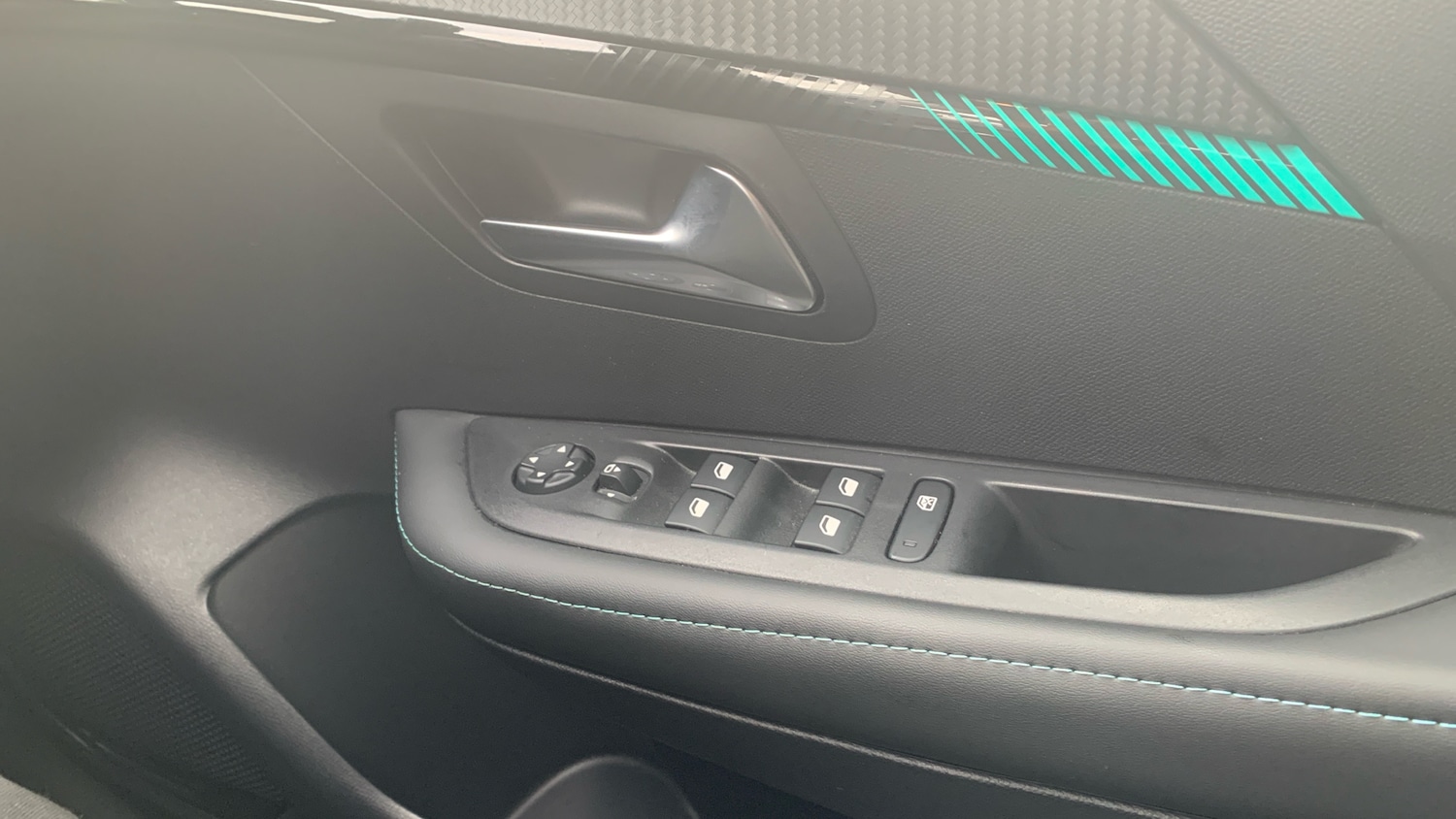 Used Peugeot 208 2022 for sale - 76647098: Photo 22