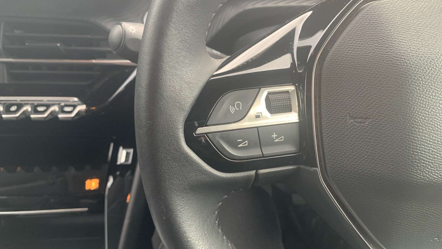 Used Peugeot 208 2022 for sale - 76647098: Photo 23