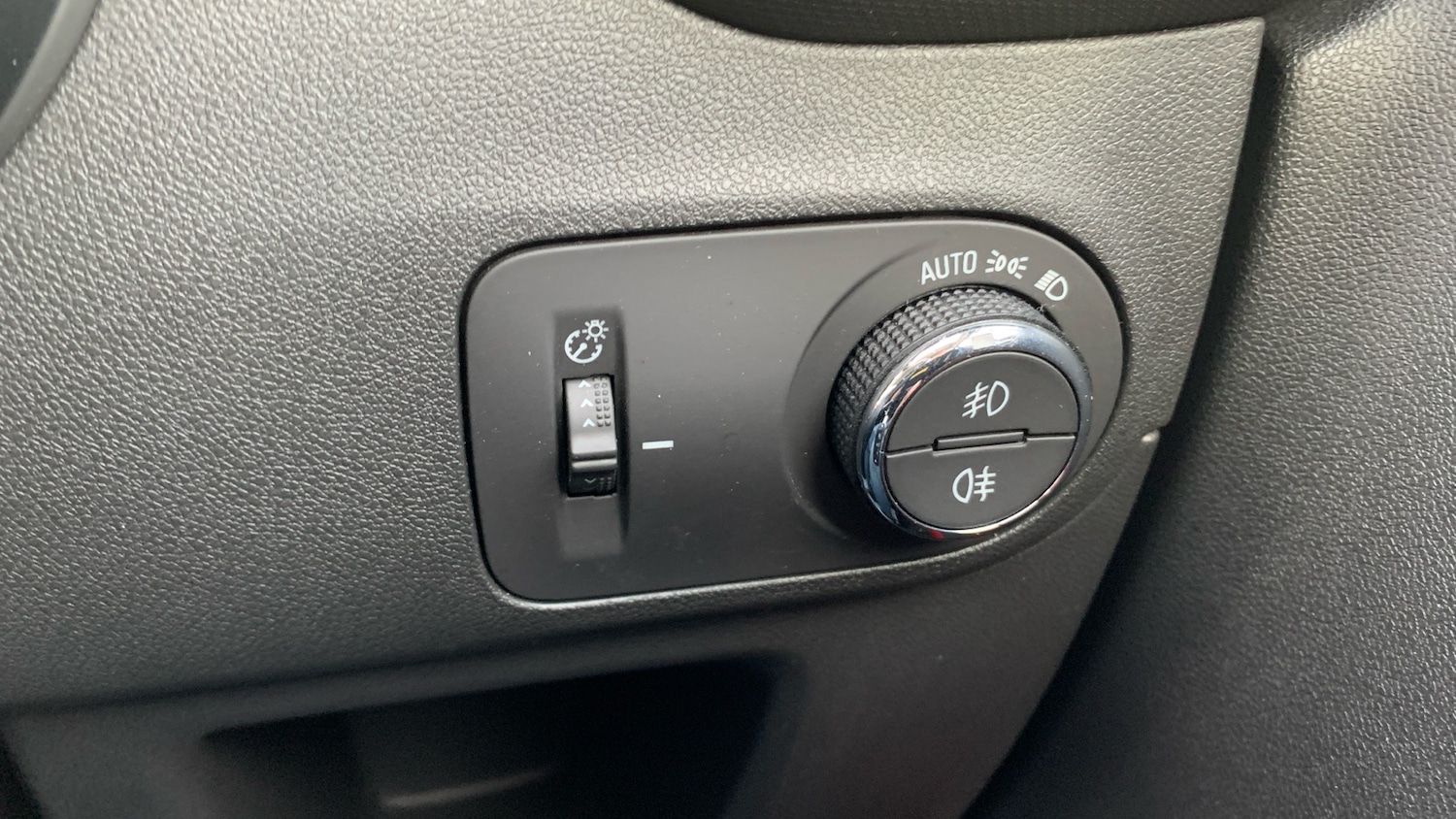 Used Vauxhall Crossland 2023 for sale - 76825721: Photo 18