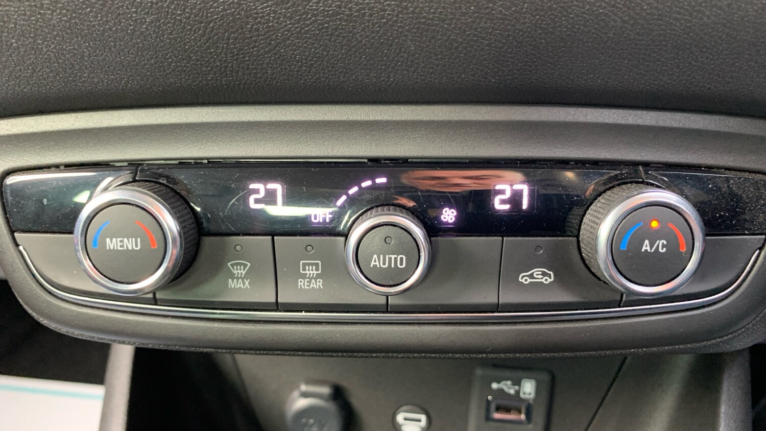 Used Vauxhall Crossland 2023 for sale - 76825721: Photo 32