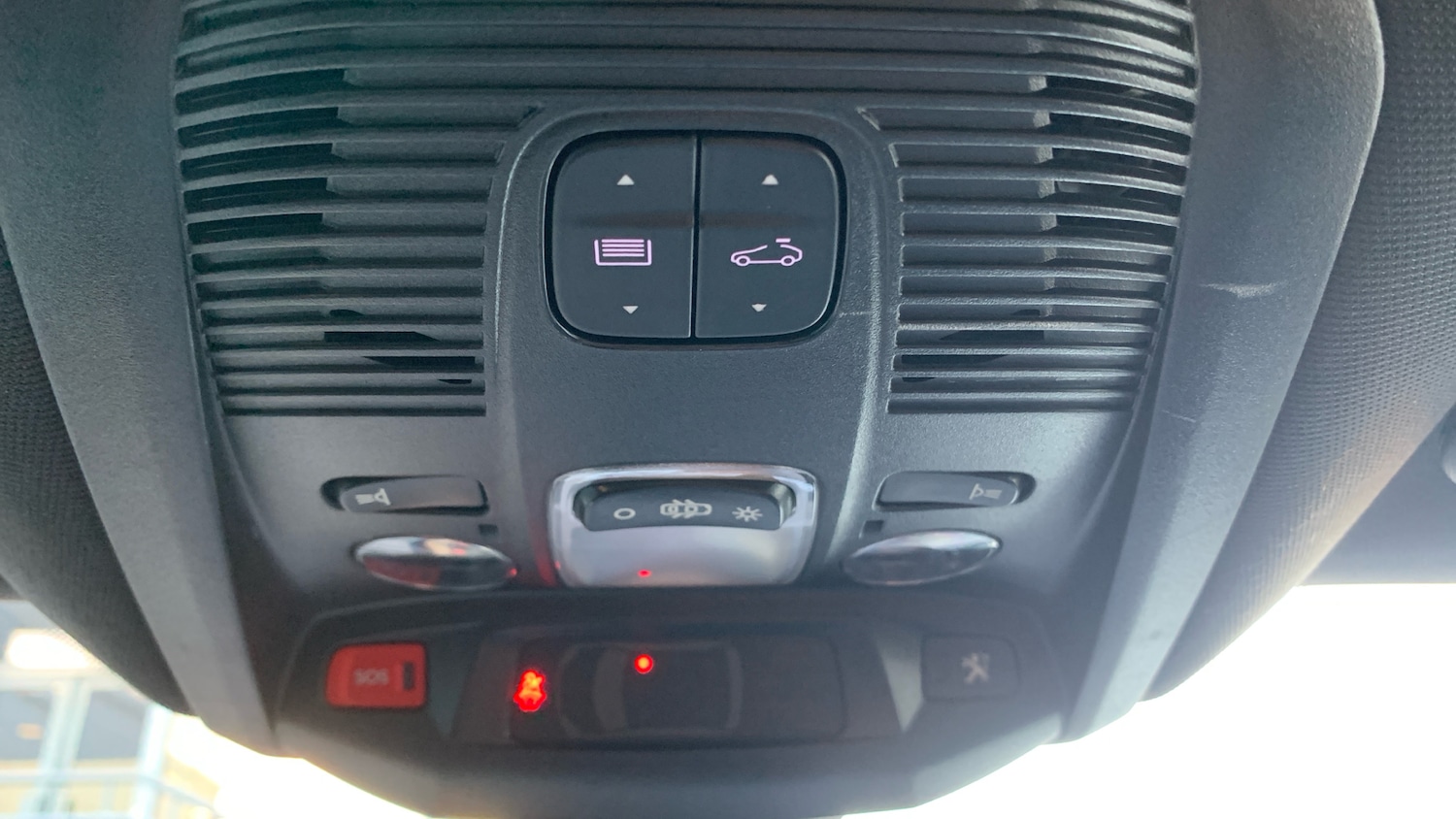 Used Peugeot 5008 2019 for sale - 76474384: Photo 35