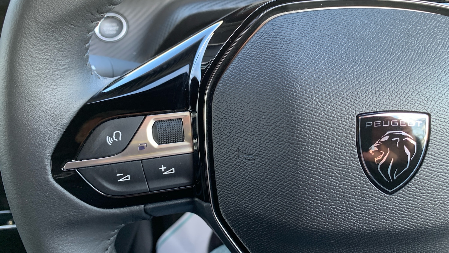 Used Peugeot 2008 2024 for sale - 76730002: Photo 24