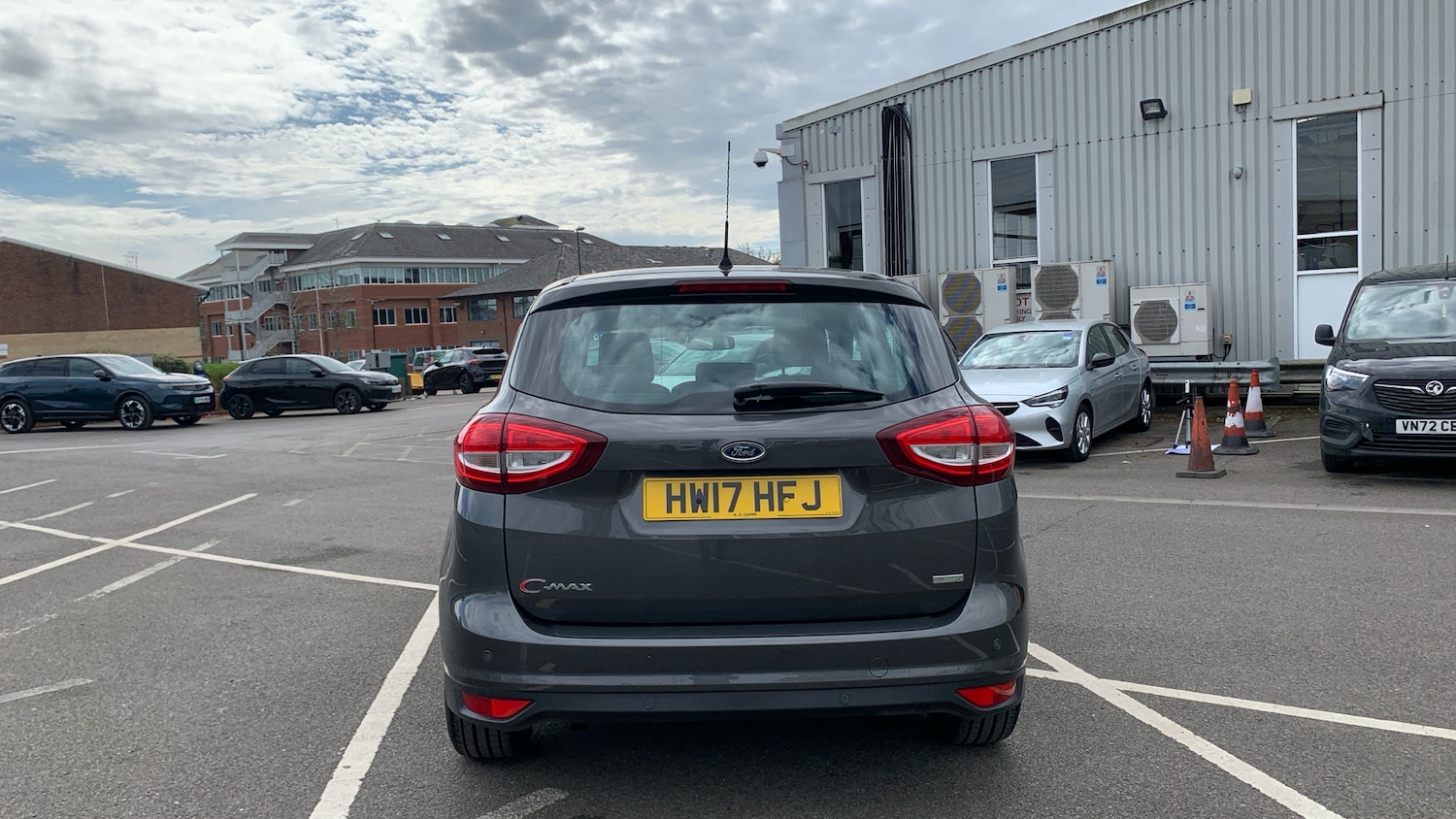 Used Ford C-Max 2017 for sale - 76887924: Photo 10