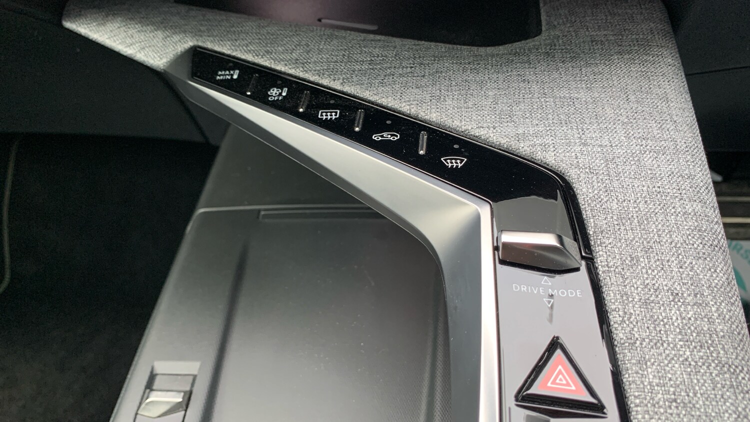 Used Peugeot 5008 2024 for sale - 77346151: Photo 35