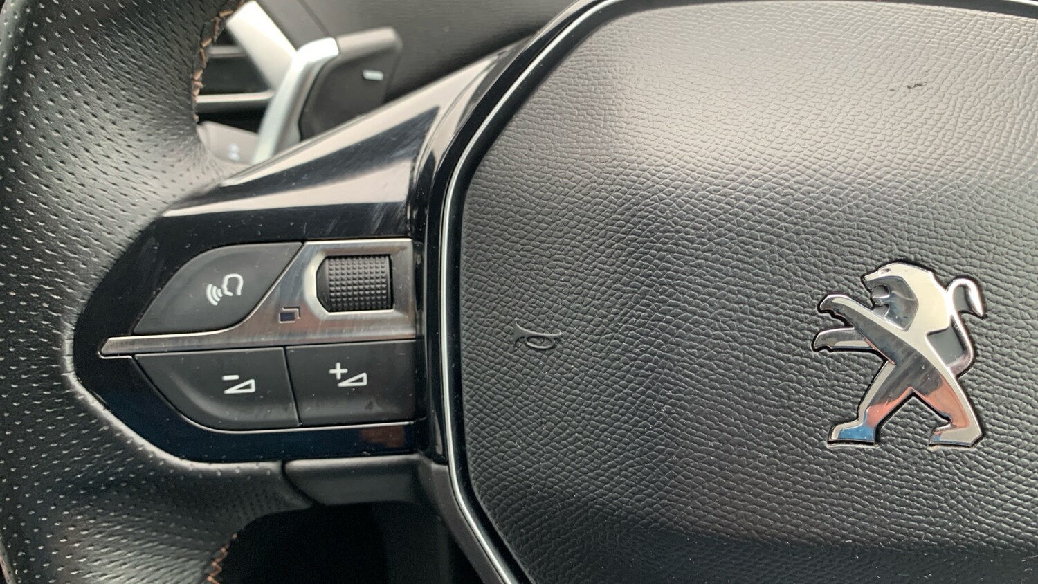 Used Peugeot 3008 2018 for sale - 76248388: Photo 23