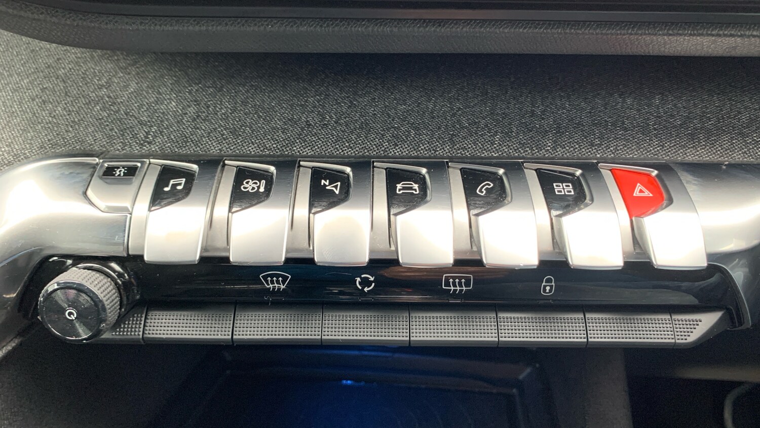 Used Peugeot 3008 2018 for sale - 76248388: Photo 33