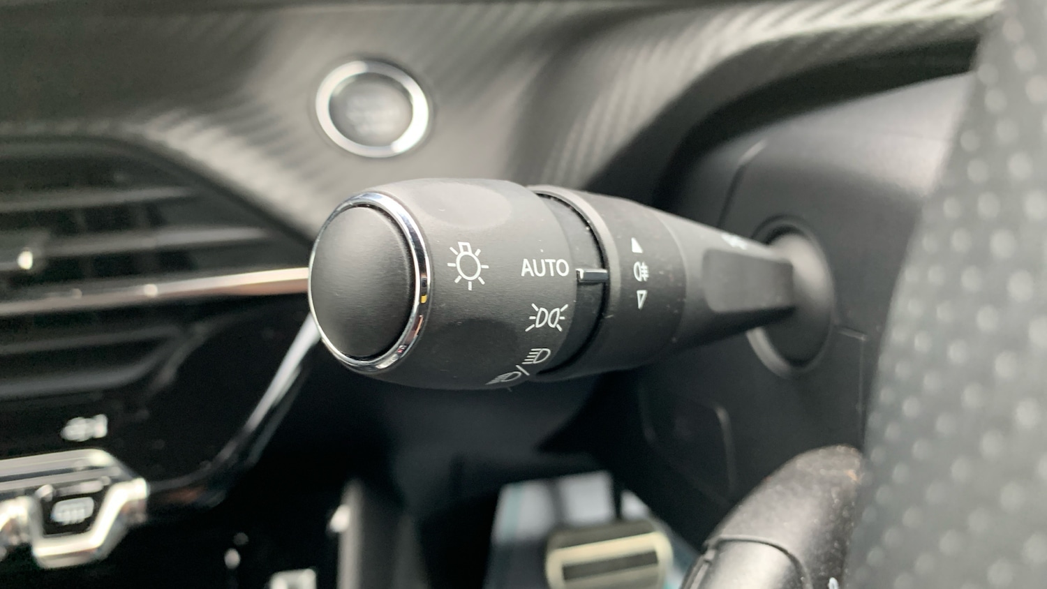 Used Peugeot 2008 2024 for sale - 77525615: Photo 28