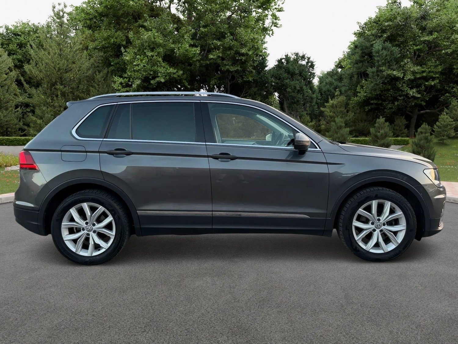 Used Volkswagen Tiguan 2017 for sale - 78072303: Photo 10