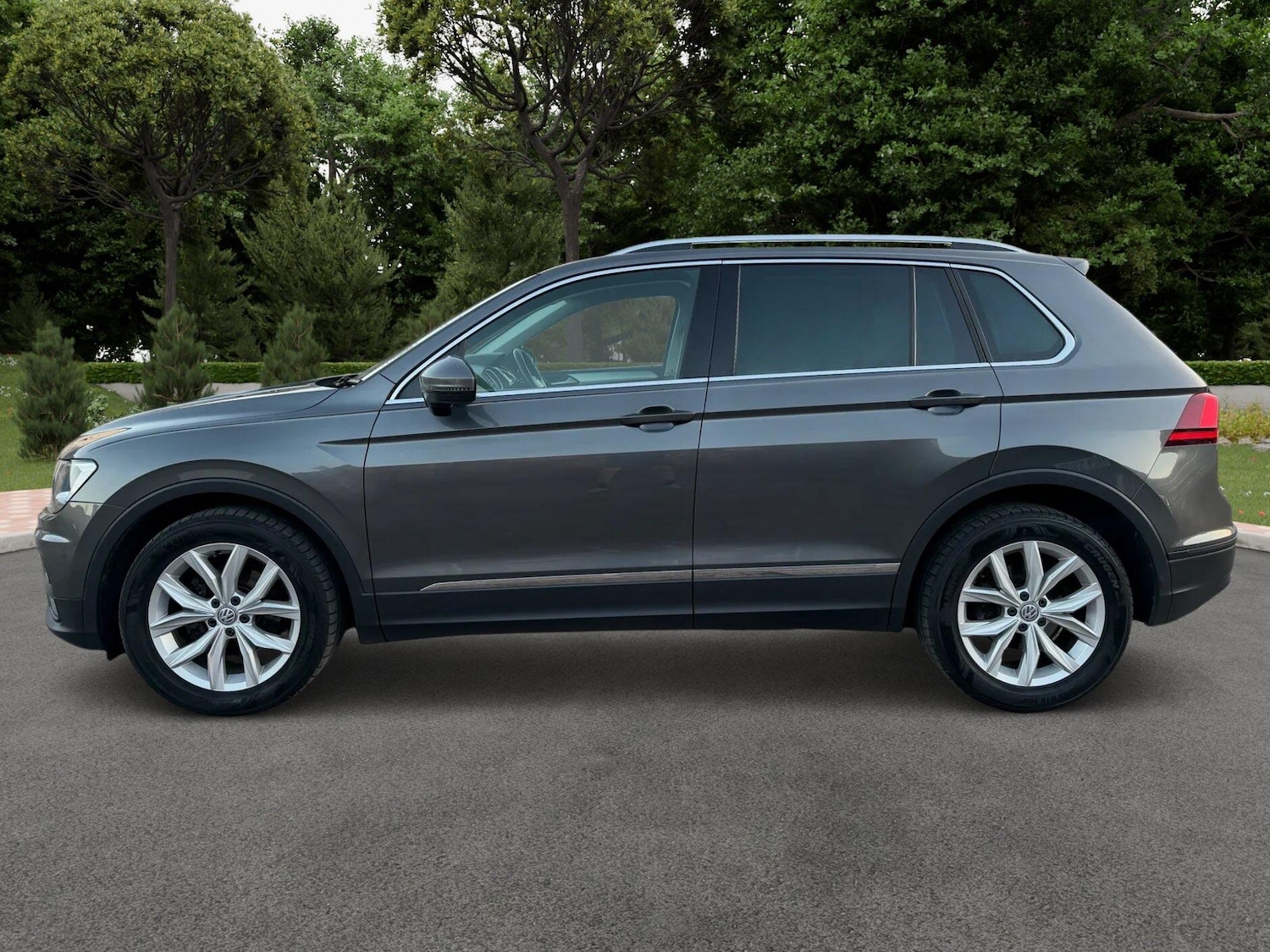 Used Volkswagen Tiguan 2017 for sale - 78072303: Photo 6