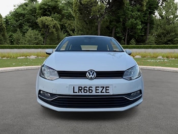 Used Volkswagen Polo 2016 for sale - 79589382: Photo
