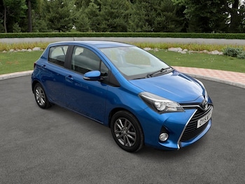Used Toyota Yaris 2015 for sale - 78417018: Photo
