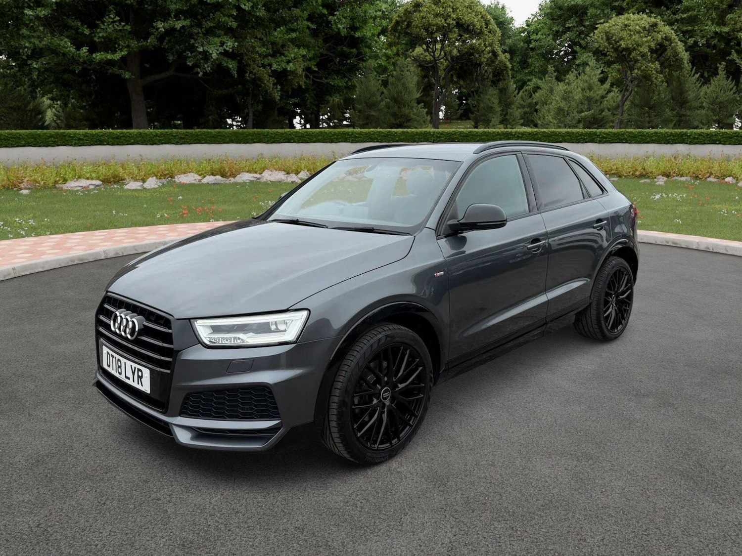 Used Audi Q3 2018 for sale - 78072565: Photo 2