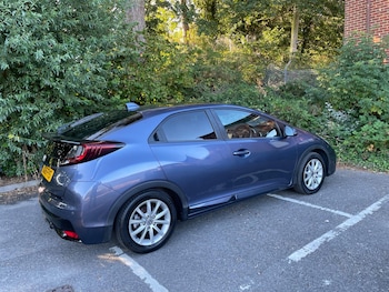 Used Honda Civic 2016 for sale - 79362137: Photo