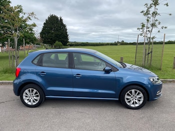 Used Volkswagen Polo 2015 for sale - 78957942: Photo
