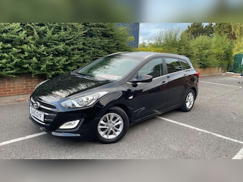 Used Hyundai i30 2015 for sale - 79441764: Photo
