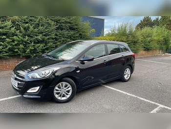 Used Hyundai i30 2015 for sale - 79441764: Photo