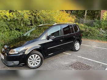 Used Volkswagen Touran 2013 for sale - 79508790: Photo