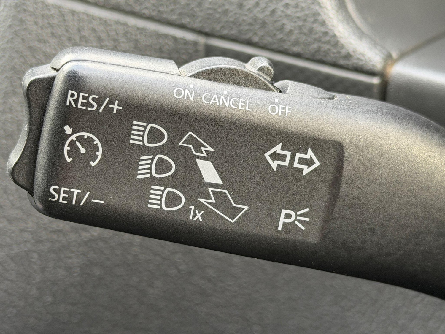 Used Volkswagen Scirocco 2014 for sale - 78157073: Photo 22