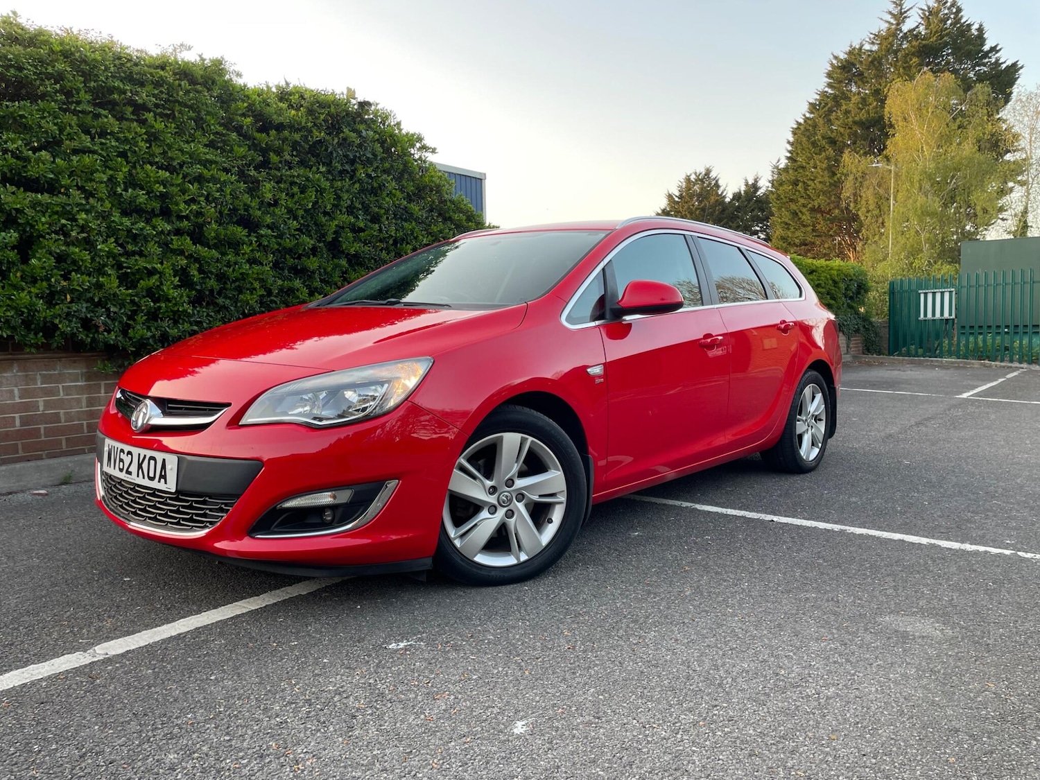Used Vauxhall Astra 2012 for sale - 78170242: Photo 2
