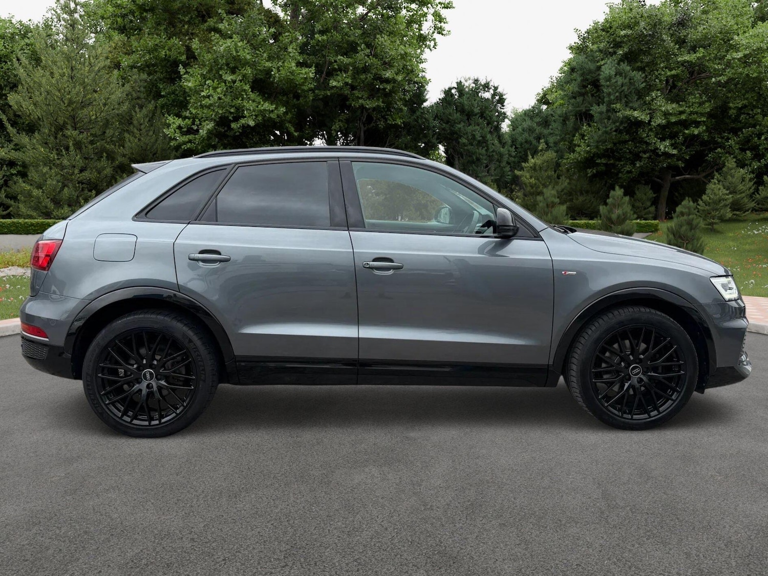 Used Audi Q3 2018 for sale - 78072624: Photo 10