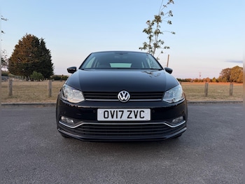 Used Volkswagen Polo 2017 for sale - 79362396: Photo
