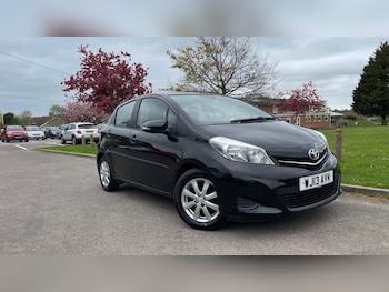 Used Toyota Yaris 2013 for sale - 78245623: Photo